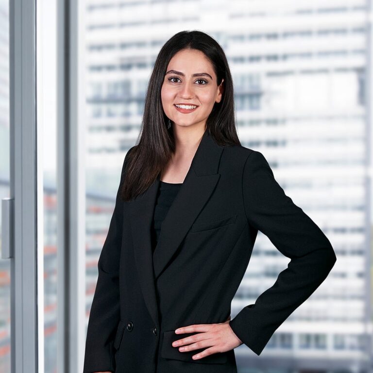 Çağla-Fatma Nasuhoğlu, LL.M., Wirtschaftsjuristin und zertifizierte Datenschutzbeauftragte bei intersoft consulting services AG