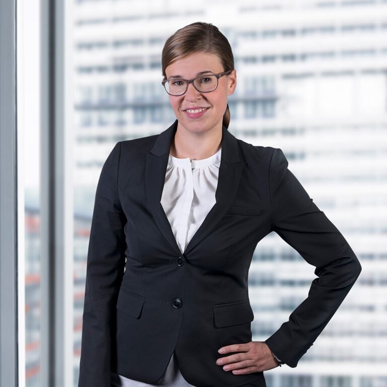 Johanna Soetbeer, LL.M. (Norwich), Juristin und zugelassene Rechtsanwältin bei intersoft consulting services AG