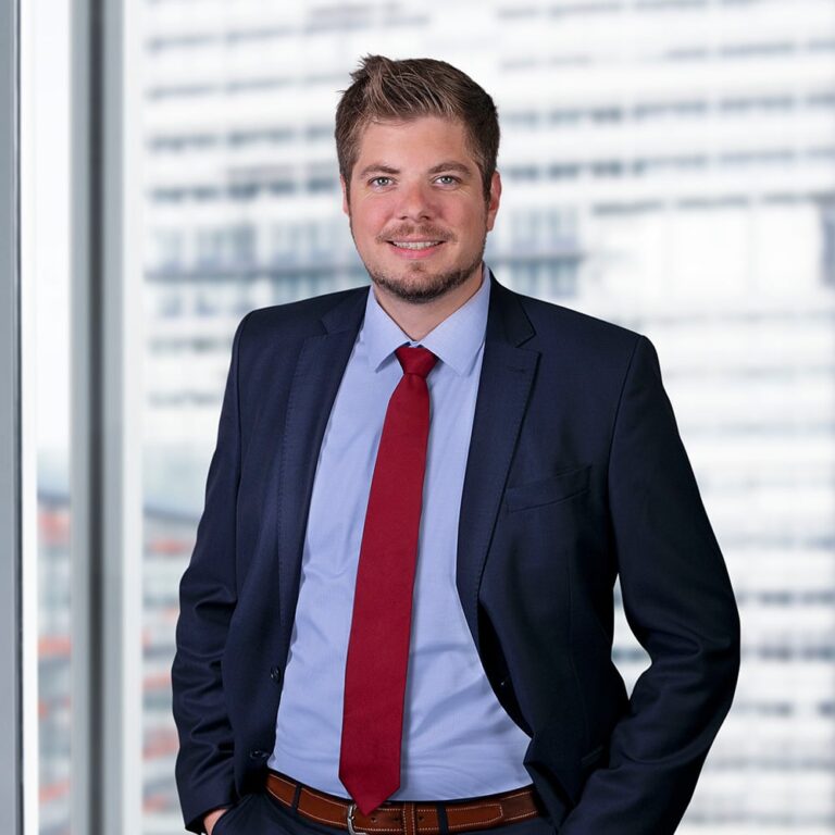 Konstantin Einmahl, Jurist und TÜV-zertifizierter Datenschutzbeauftragter bei intersoft consulting services AG