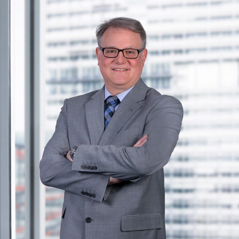 Matthias Lindner, Jurist und Wirtschaftsinformatiker bei intersoft consulting services AG