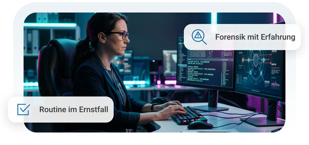 Frau arbeitet konzentriert an mehreren Monitoren mit Datenanalyse-Software in einem modernen B&uuml;ro.